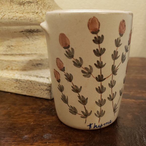HANDCRAFTED/SIGNED Covered [Thyme] Stoneware Crock - Picture 3 of 14